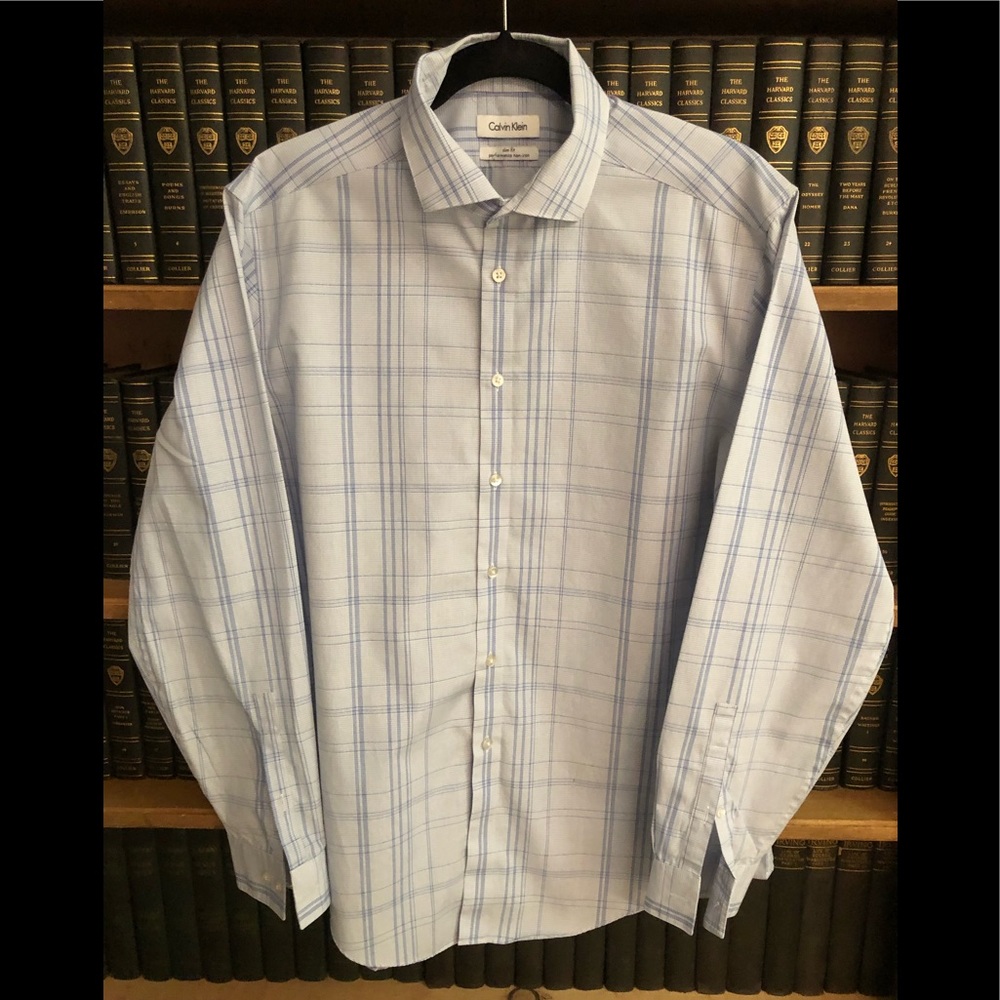 Mean Calvin Klein dress shirt slim fit 16 1/2-34/35